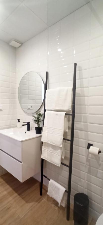 Limerencia: Tu Hogar En Este Blanco Pueblo Frigiliana Buitenkant foto